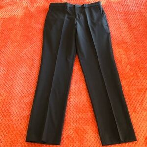 Men’s Express stretch + wrinkle resistant Dress Pants size 31 x 32 slim